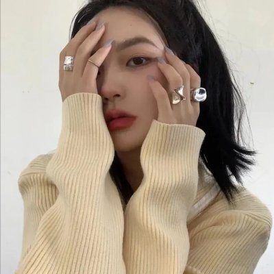 阳光下的影子